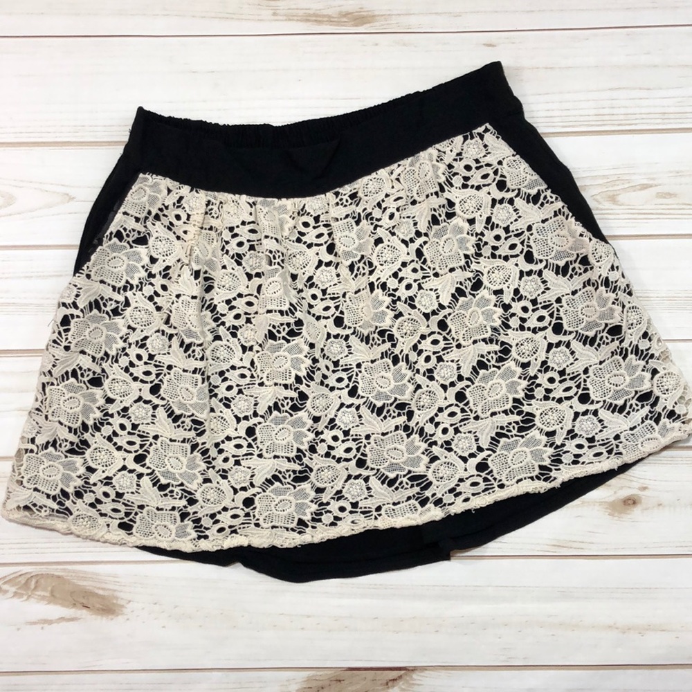 NWT Chaser Georgette lace embroidered skirt